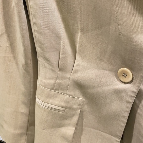 Armani Collezioni Vintage Beige Virgin Wool Blazer - Picture 5 of 9
